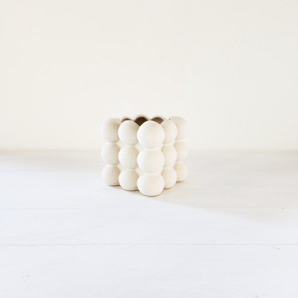 Ceramic Bubble Pot - Ivory - <p style='text-align: center;'>R 40</p>